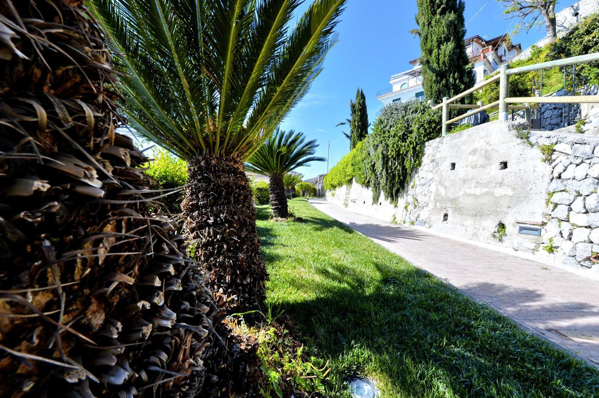 In Costa Relais & Luxury Suites Vietri Exterior foto